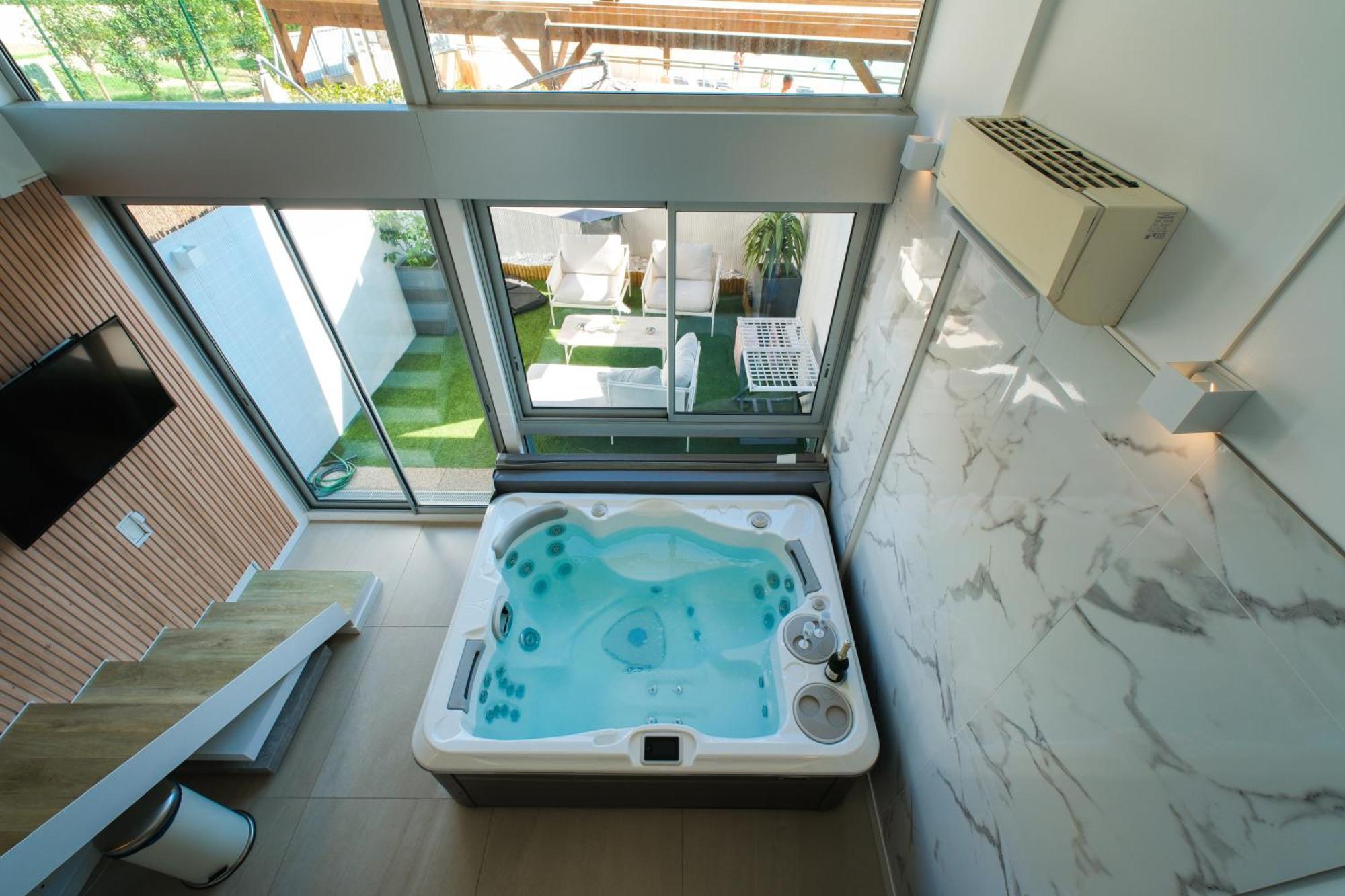 Villa Bono Jacuzzi & Spa 圣罗兰度瓦 外观 照片